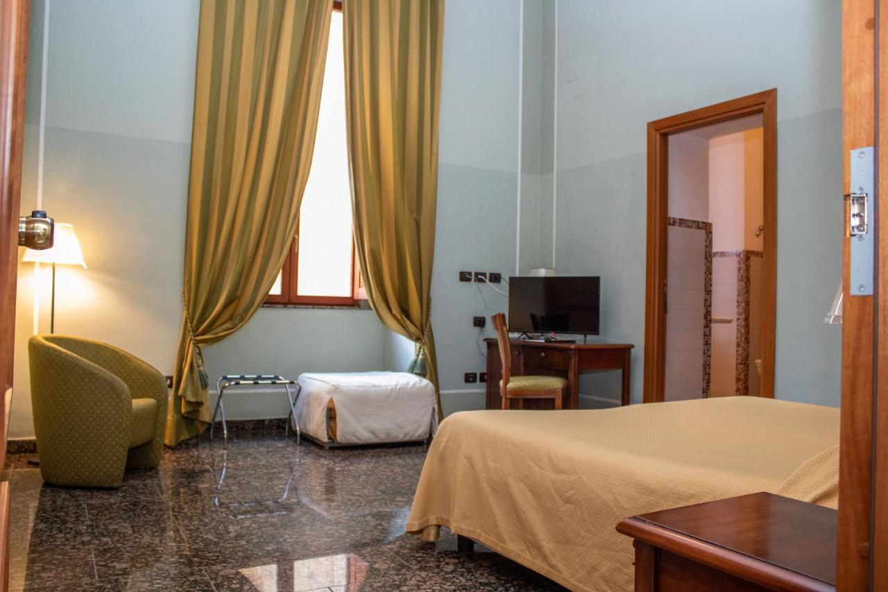 Le Stanze Del Vicere Boutique Hotel Naples Exterior photo